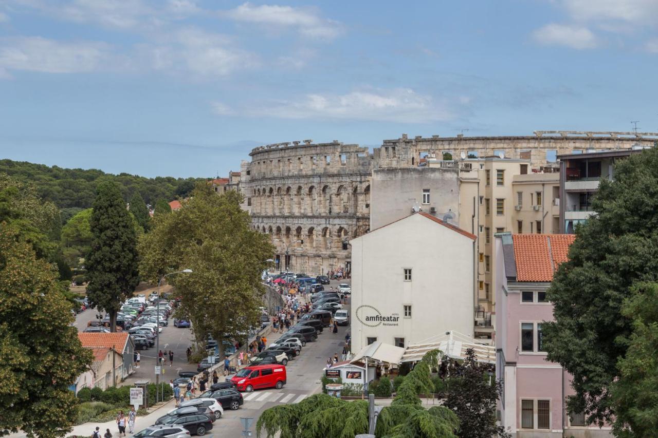 Sylvia Center Apartment Pula Exterior photo